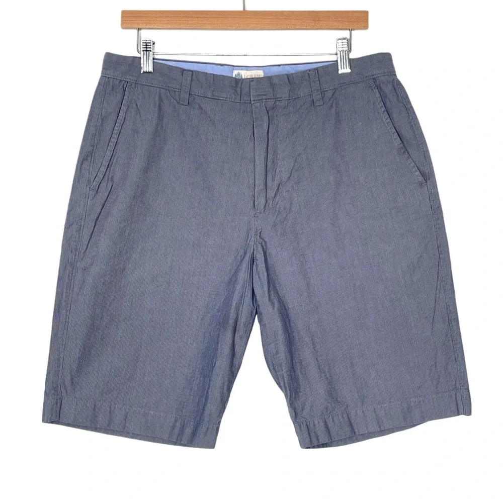 J. Crew Men’s Shorts Flat Front Blue Gray Striped 10” Inseam Size 33